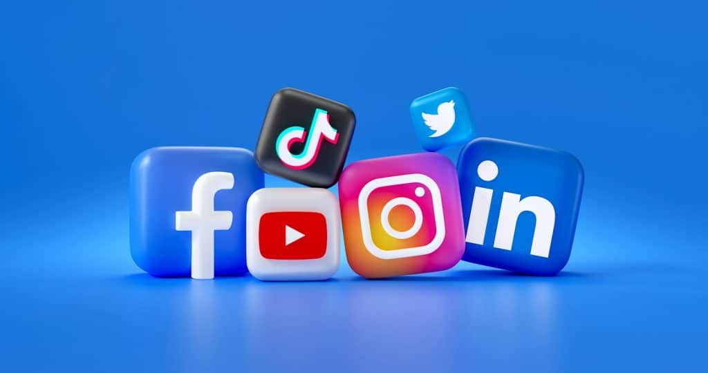 15 AI Tools untuk Social Media Marketing yang Paling Powerful